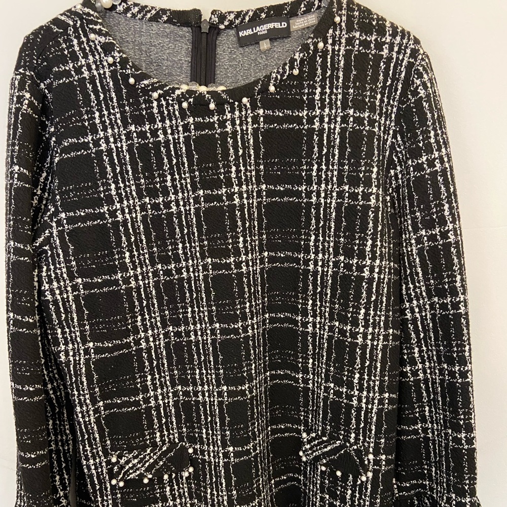 Black and white Karl Lagerfeld knit top